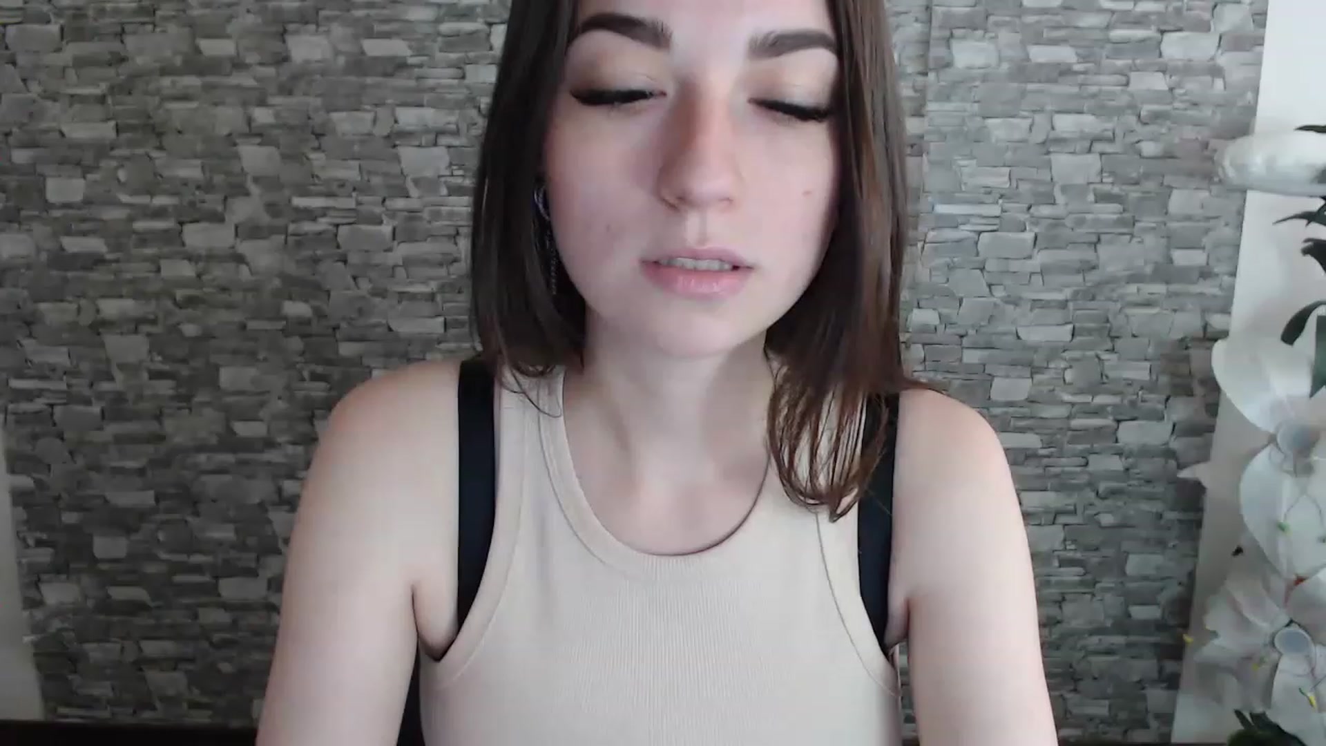 Gallery image thumbnail from Eva_Eldis's myfreecams stream on, 07/13/2023, 13:12 image 8 of 20