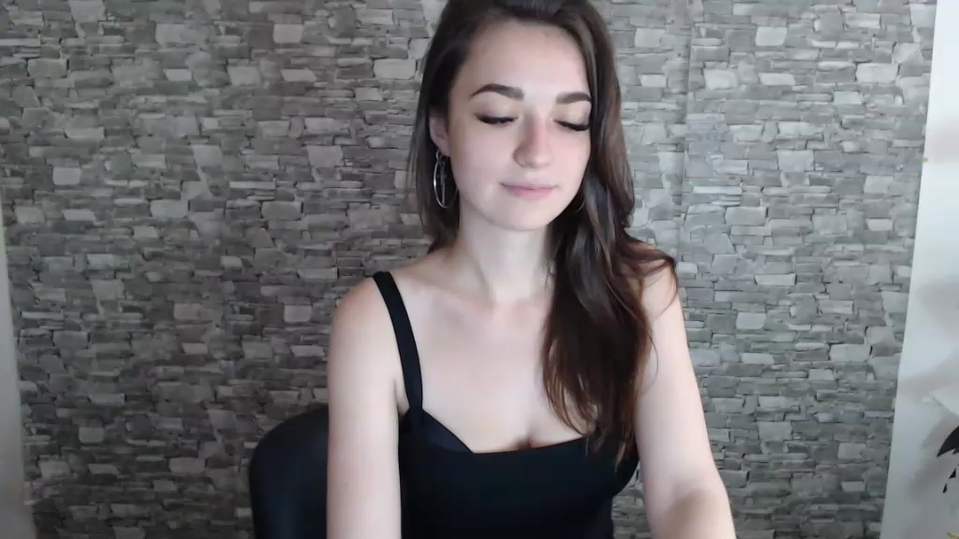 Gallery image thumbnail from Eva_Eldis's myfreecams stream on, 07/15/2023, 14:46 image 6 of 20