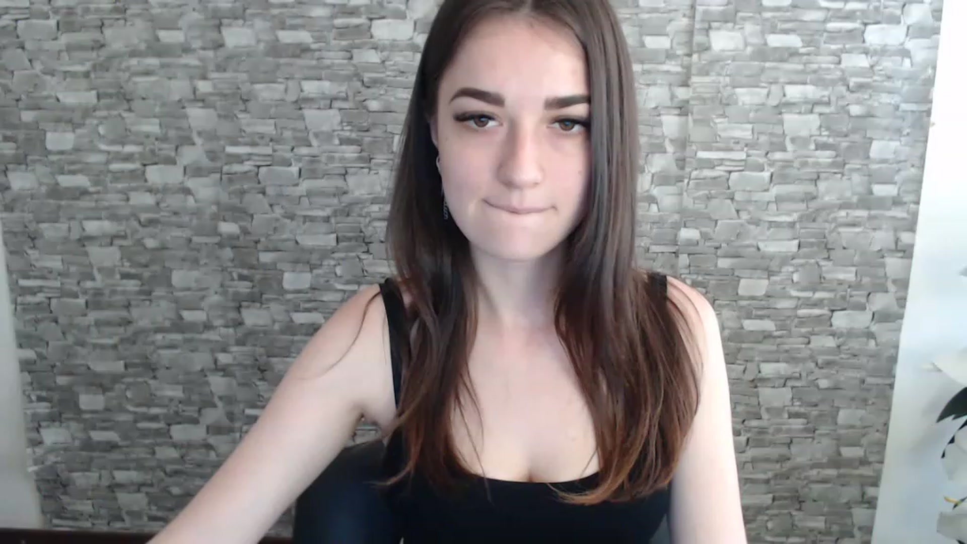 Gallery image thumbnail from Eva_Eldis's myfreecams stream on, 07/16/2023, 10:41 image 1 of 20
