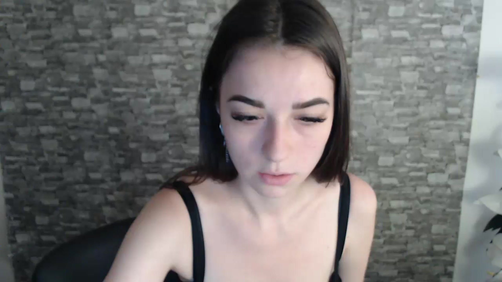 Gallery image thumbnail from Eva_Eldis's myfreecams stream on, 07/17/2023, 14:10 image 20 of 20