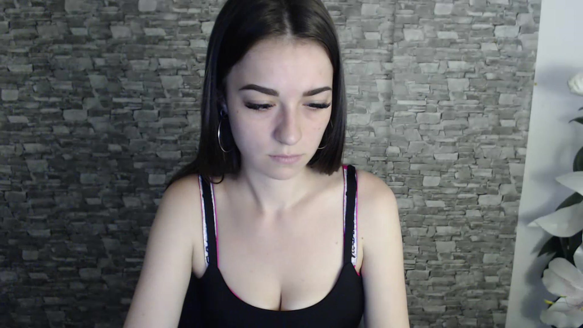 Gallery image thumbnail from Eva_Eldis's myfreecams stream on, 07/19/2023, 15:50 image 5 of 20