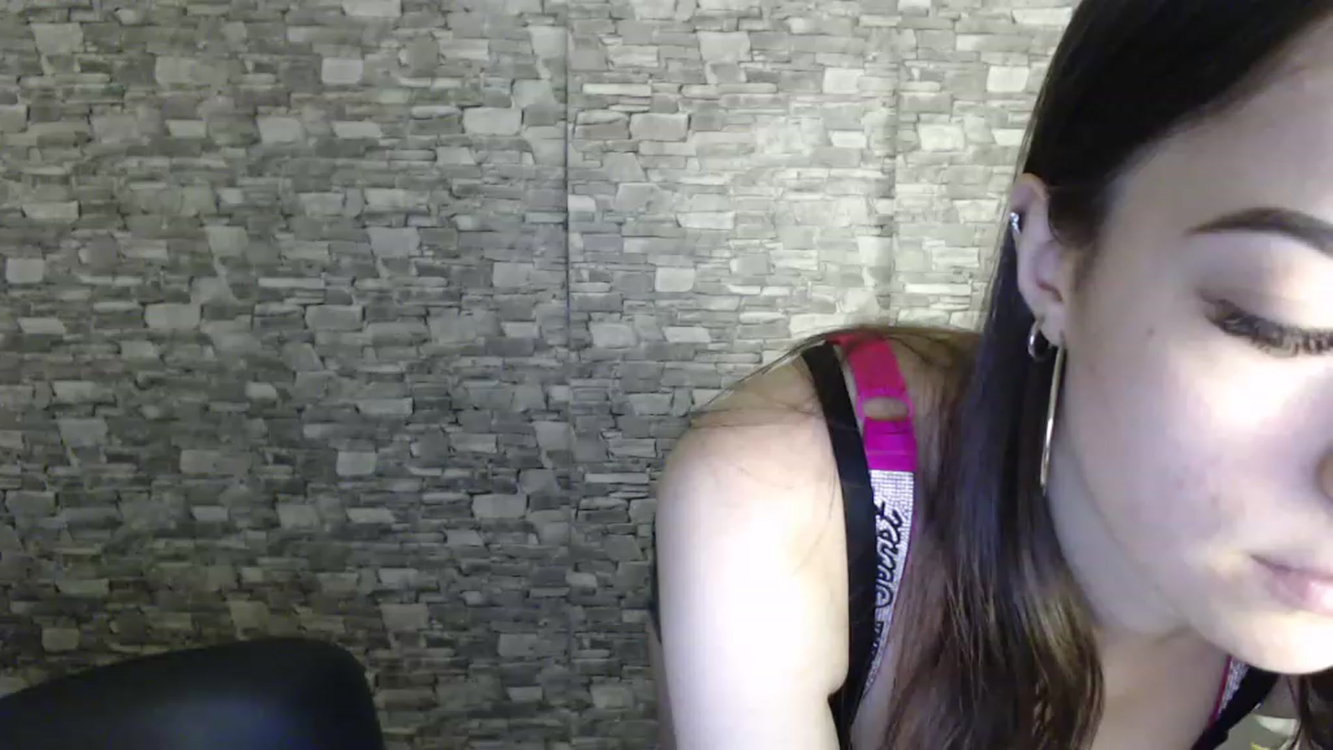 Gallery image thumbnail from Eva_Eldis's myfreecams stream on, 07/19/2023, 17:49 image 8 of 20