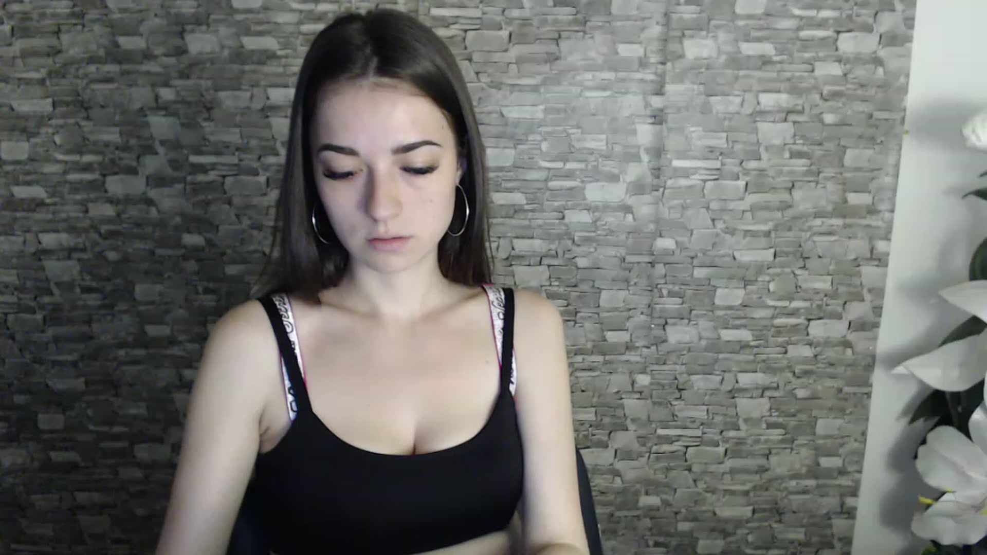 Gallery image thumbnail from Eva_Eldis's myfreecams stream on, 07/19/2023, 17:49 image 4 of 20