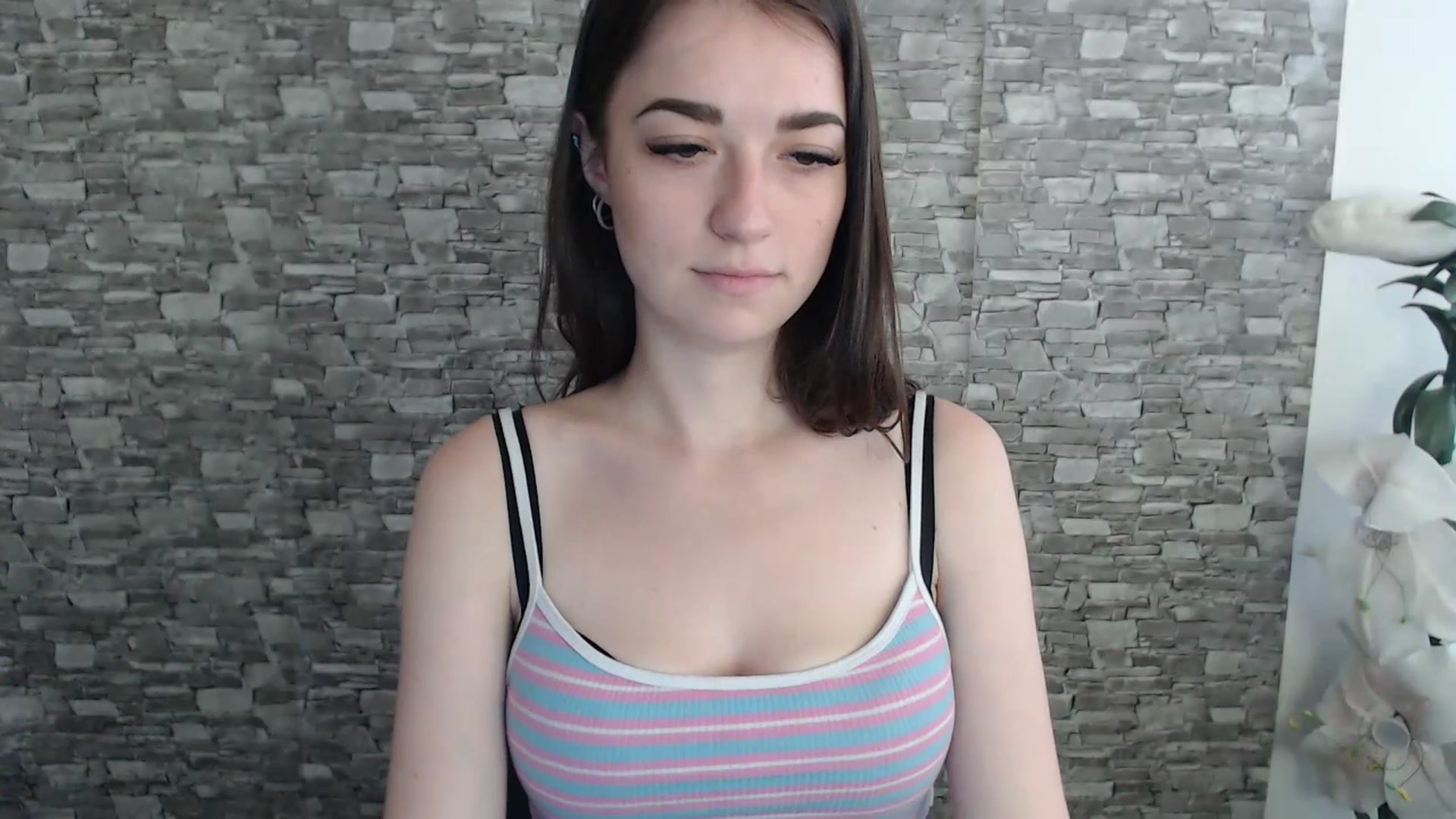 Gallery image thumbnail from Eva_Eldis's myfreecams stream on, 07/21/2023, 11:19 image 12 of 20