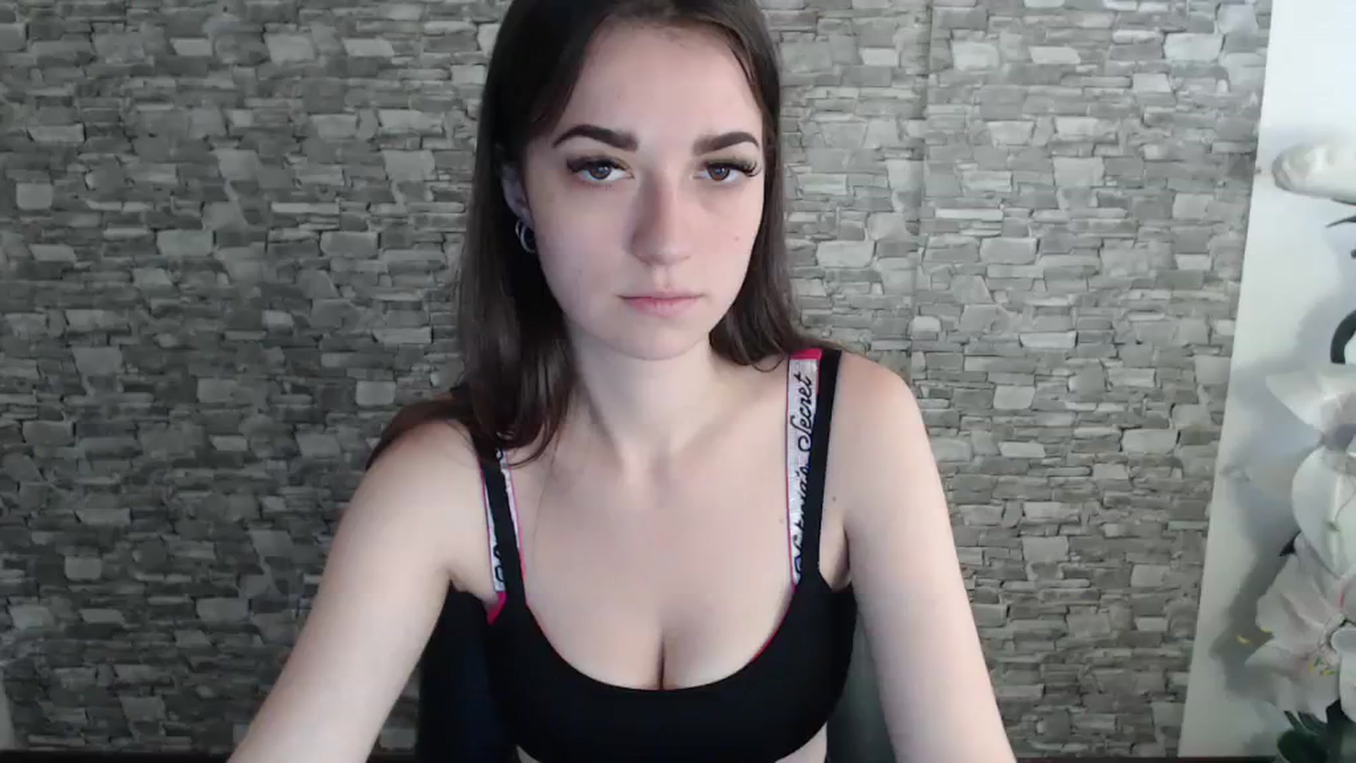 Gallery image thumbnail from Eva_Eldis's myfreecams stream on, 07/22/2023, 11:25 image 20 of 20