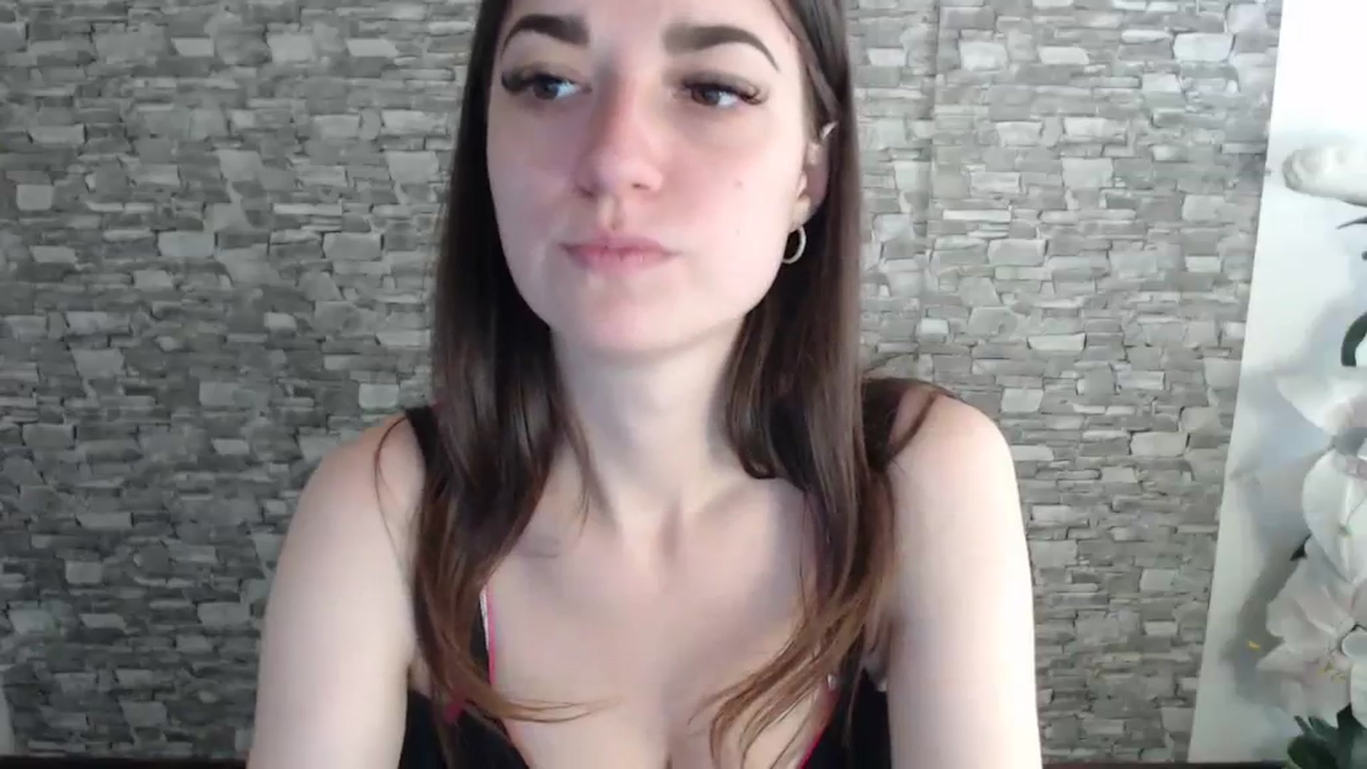 Gallery image thumbnail from Eva_Eldis's myfreecams stream on, 07/22/2023, 11:25 image 9 of 20