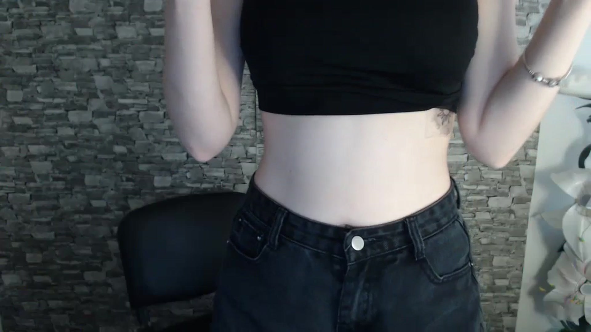 Gallery image thumbnail from Eva_Eldis's myfreecams stream on, 07/22/2023, 14:19 image 9 of 20
