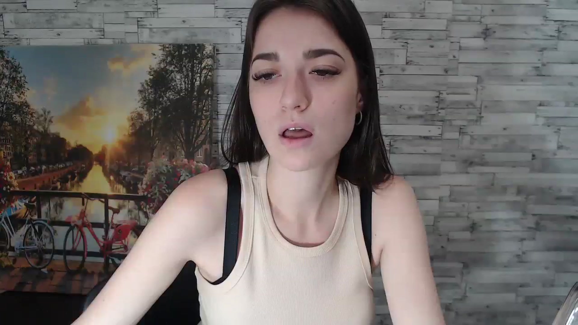 Gallery image thumbnail from Eva_Eldis's myfreecams stream on, 07/24/2023, 14:22 image 15 of 20
