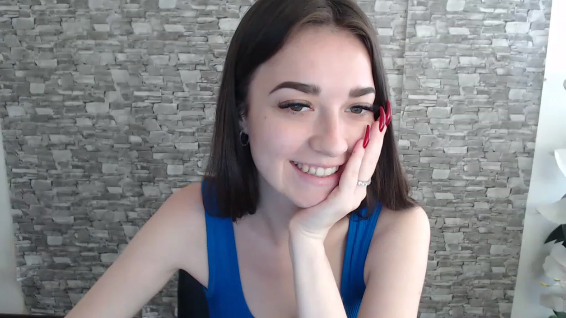 Gallery image thumbnail from Eva_Eldis's myfreecams stream on, 07/26/2023, 10:25 image 9 of 20