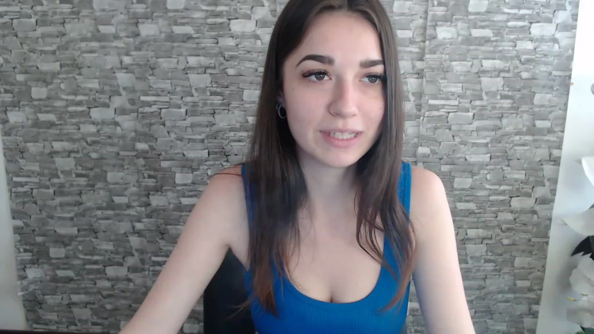 Gallery image thumbnail from Eva_Eldis's myfreecams stream on, 07/26/2023, 10:25 image 13 of 20
