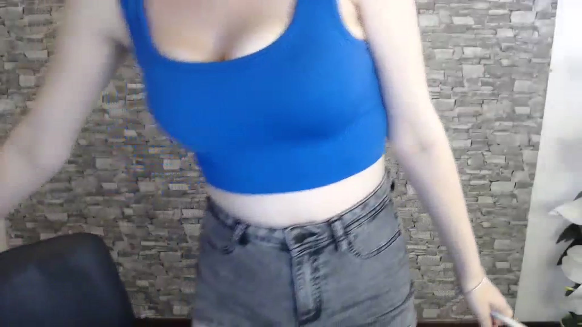 Gallery image thumbnail from Eva_Eldis's myfreecams stream on, 07/29/2023, 12:22 image 17 of 20
