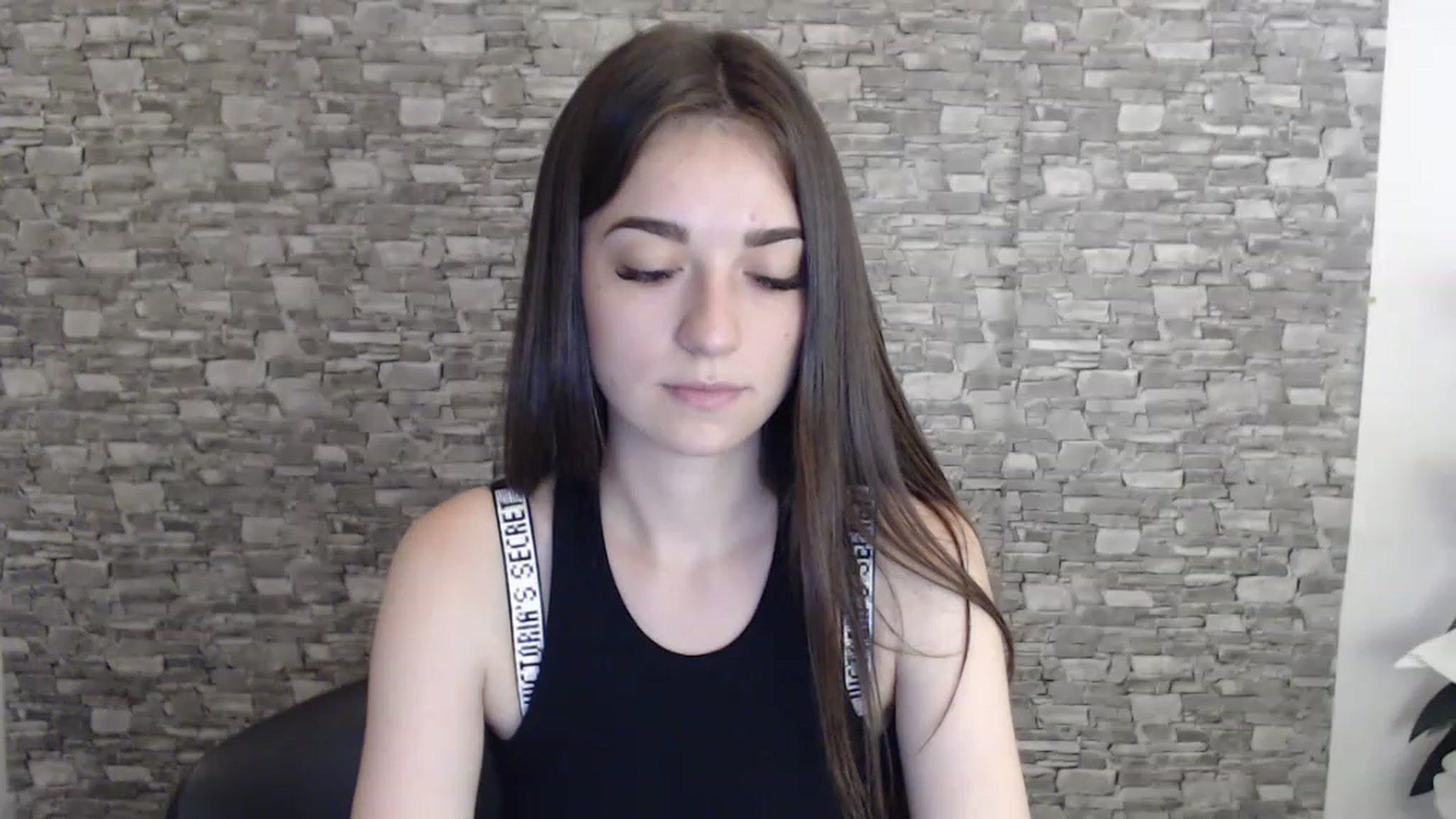 Gallery image thumbnail from Eva_Eldis's myfreecams stream on, 07/30/2023, 16:08 image 19 of 20