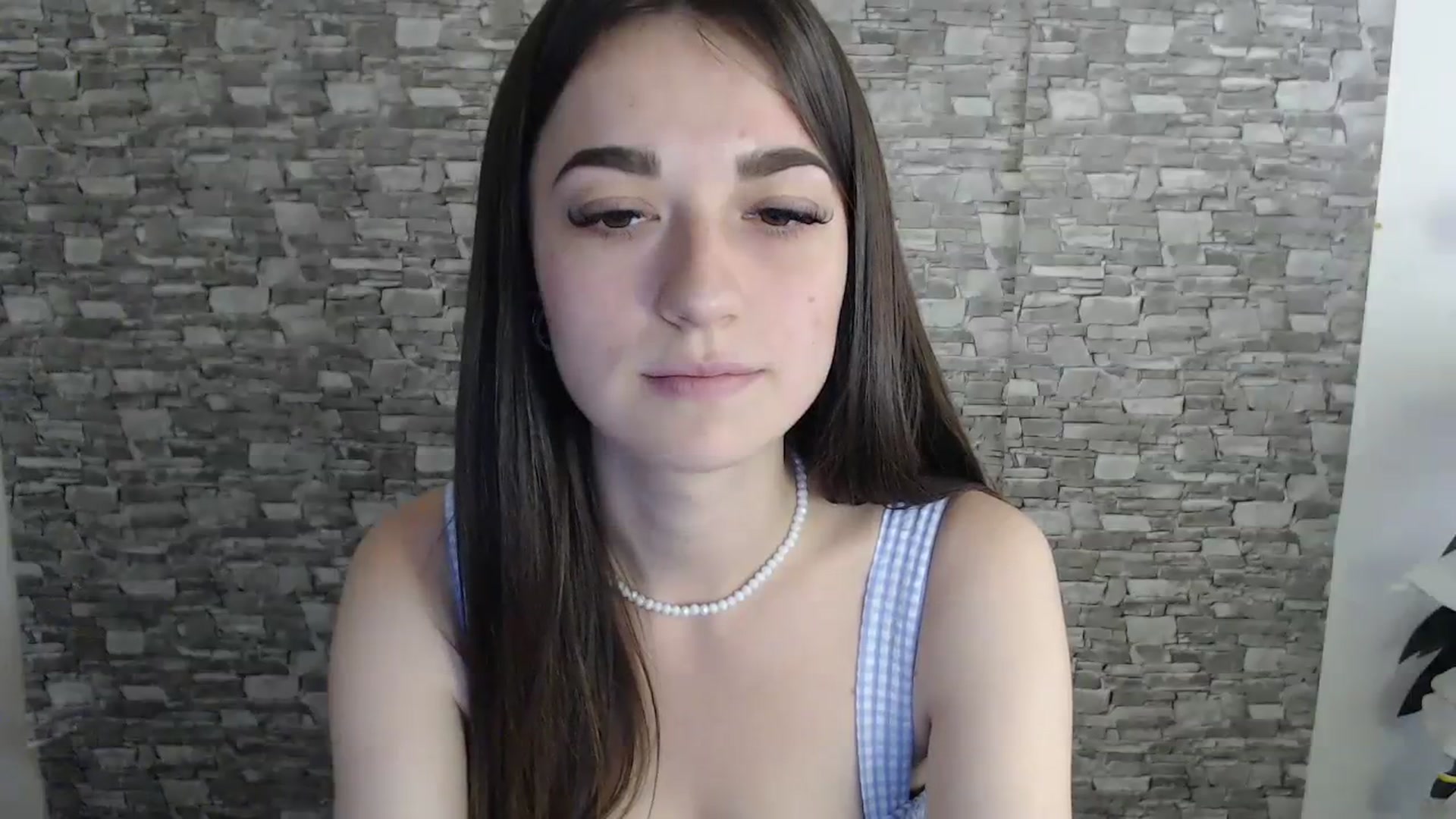 Gallery image thumbnail from Eva_Eldis's myfreecams stream on, 07/31/2023, 13:52 image 3 of 20