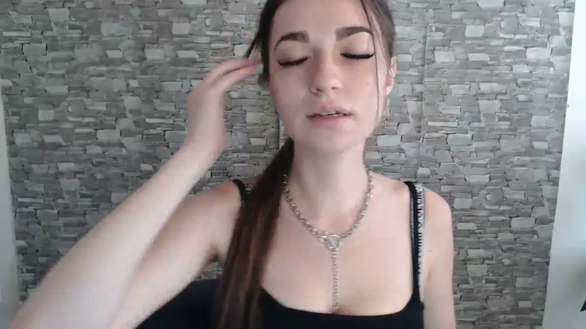 Gallery image thumbnail from Eva_Eldis's myfreecams stream on, 08/03/2023, 10:27 image 8 of 20