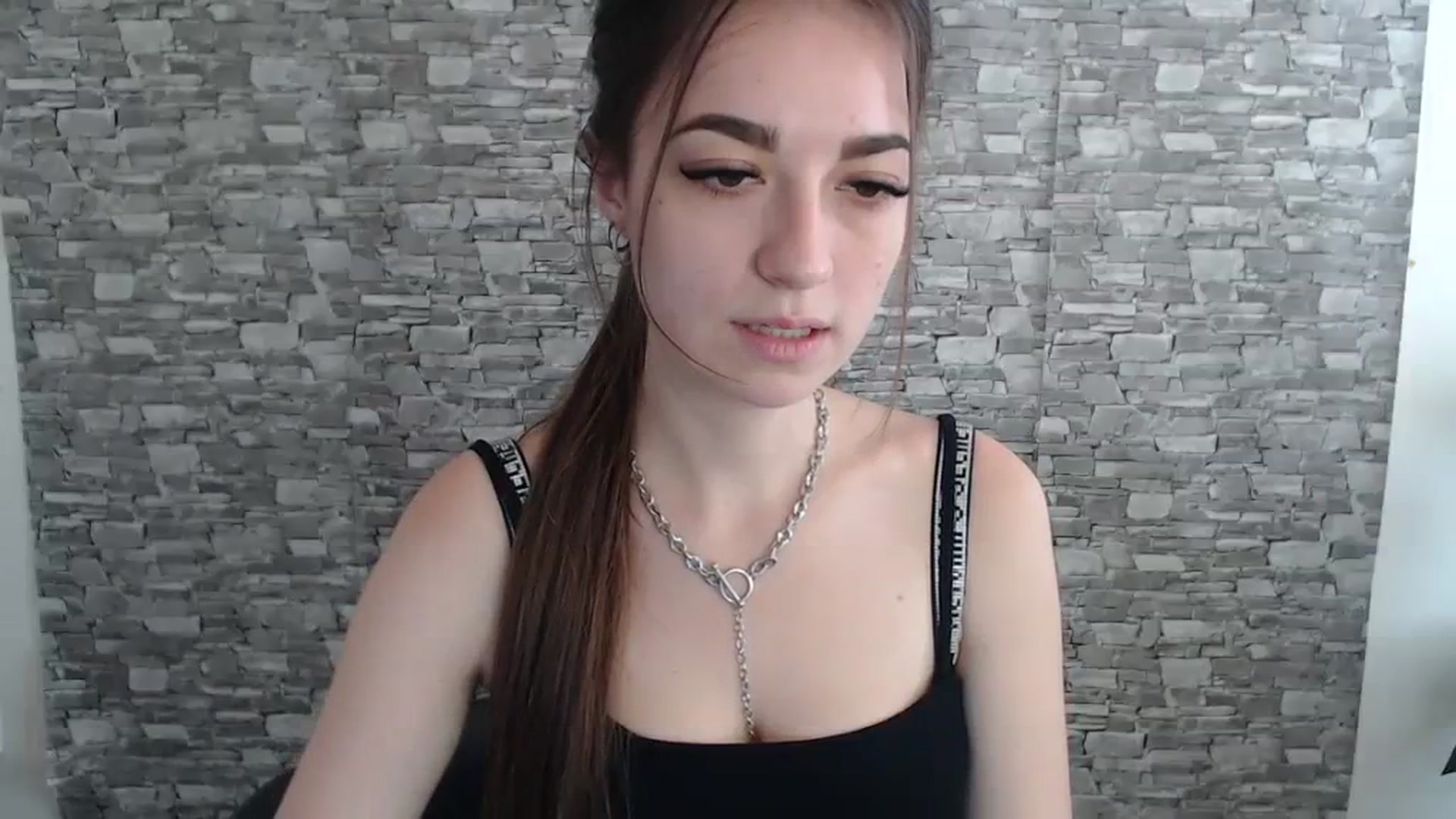 Gallery image thumbnail from Eva_Eldis's myfreecams stream on, 08/03/2023, 10:27 image 4 of 20