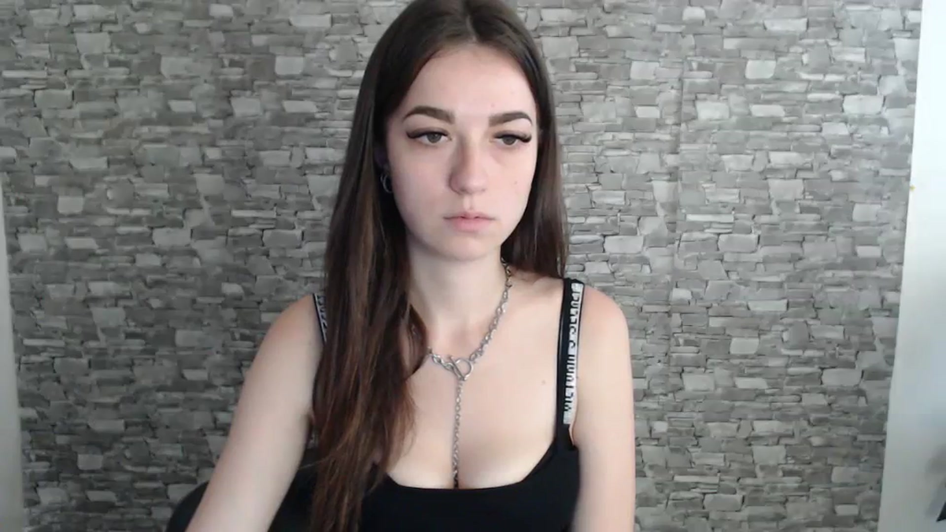 Gallery image thumbnail from Eva_Eldis's myfreecams stream on, 08/03/2023, 11:13 image 18 of 20
