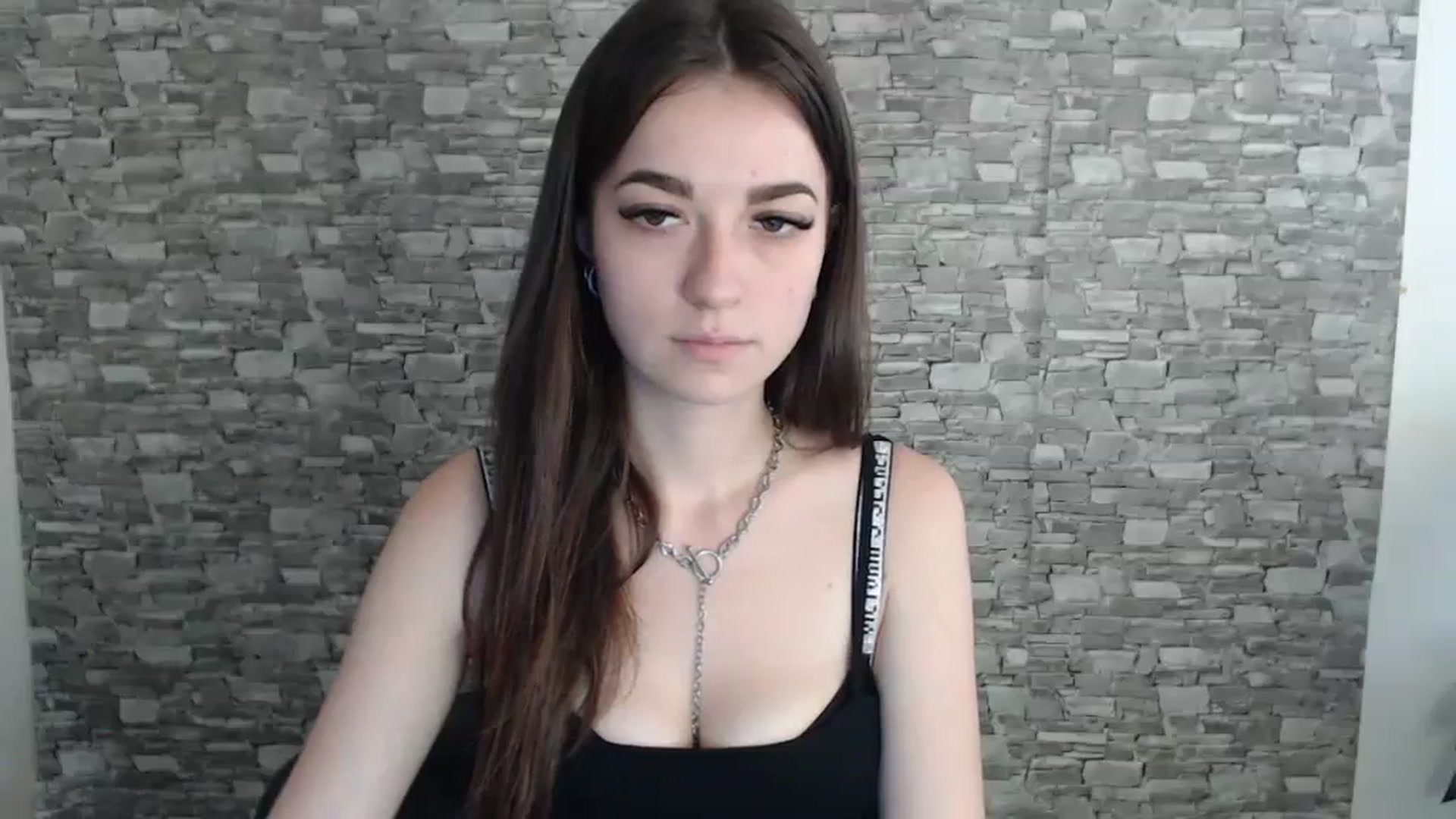 Gallery image thumbnail from Eva_Eldis's myfreecams stream on, 08/03/2023, 11:13 image 19 of 20