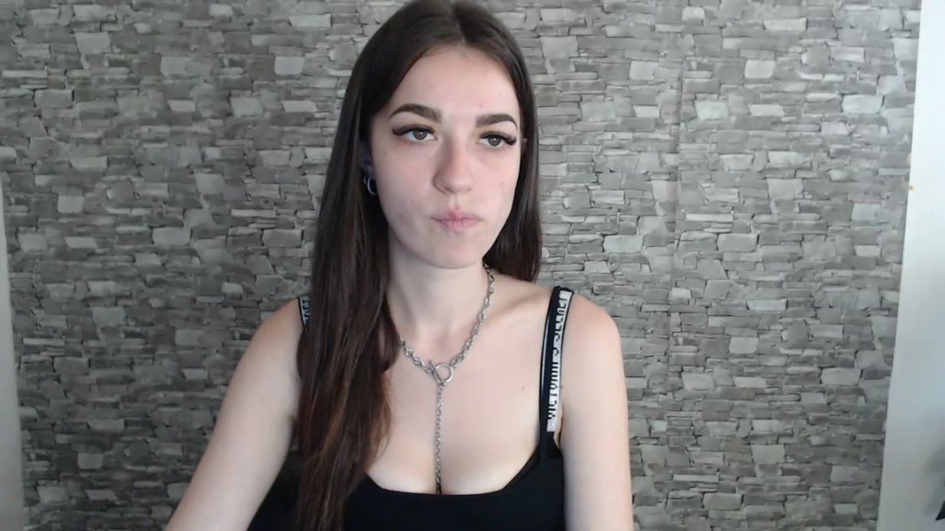 Gallery image thumbnail from Eva_Eldis's myfreecams stream on, 08/03/2023, 11:13 image 14 of 20