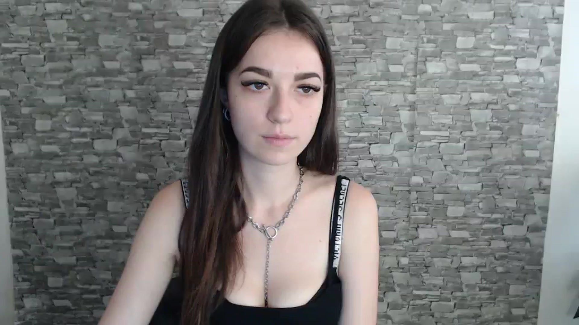Gallery image thumbnail from Eva_Eldis's myfreecams stream on, 08/03/2023, 11:13 image 16 of 20