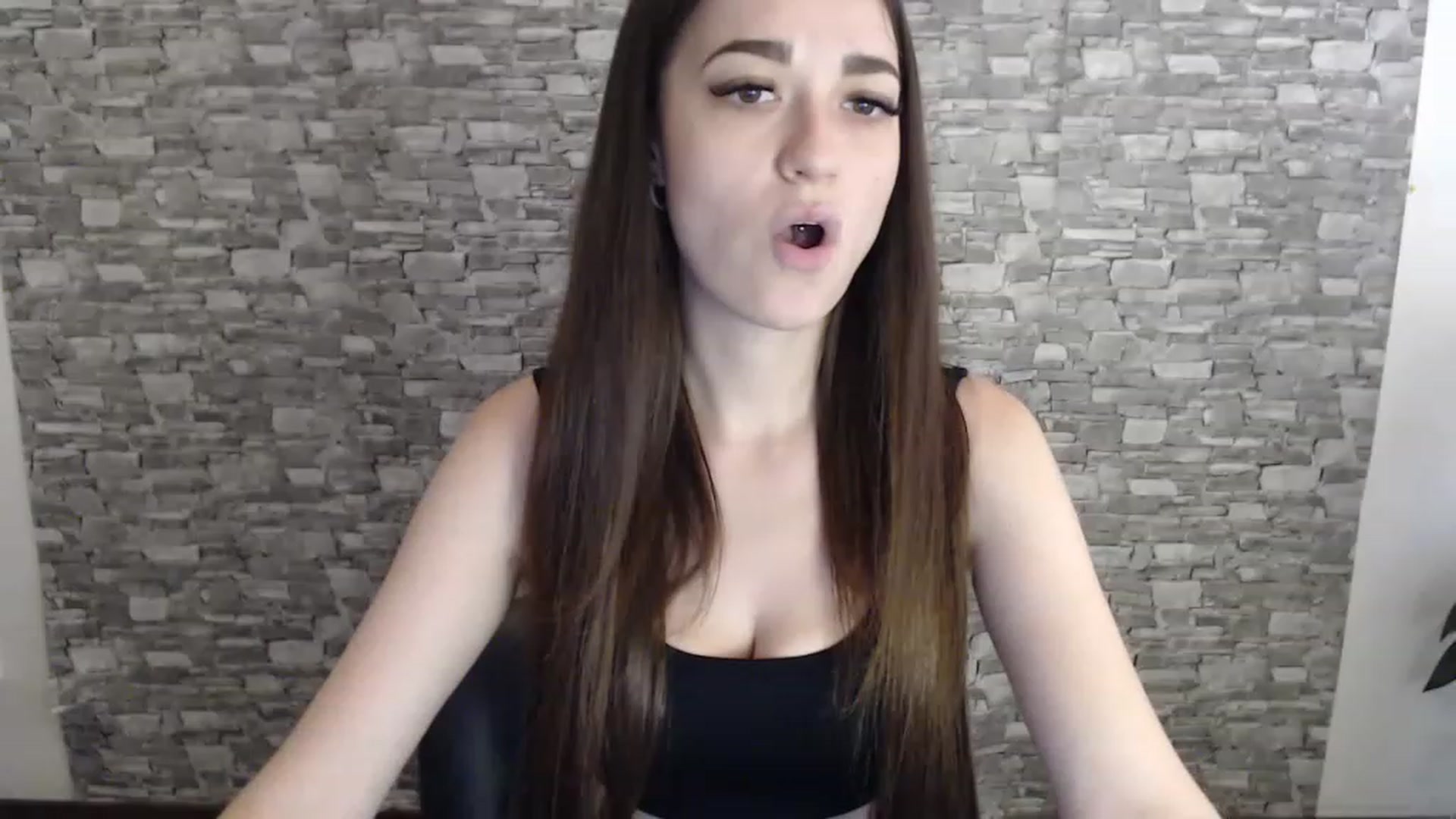 Gallery image thumbnail from Eva_Eldis's myfreecams stream on, 08/04/2023, 14:04 image 7 of 20