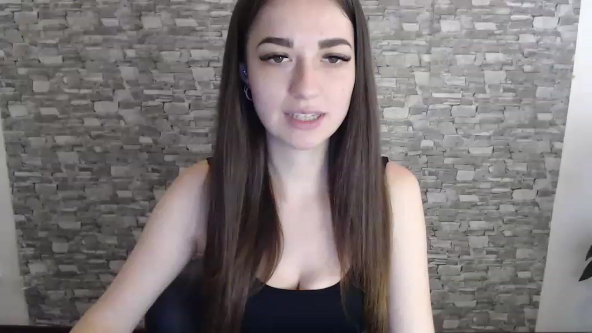 Gallery image thumbnail from Eva_Eldis's myfreecams stream on, 08/04/2023, 14:04 image 4 of 20