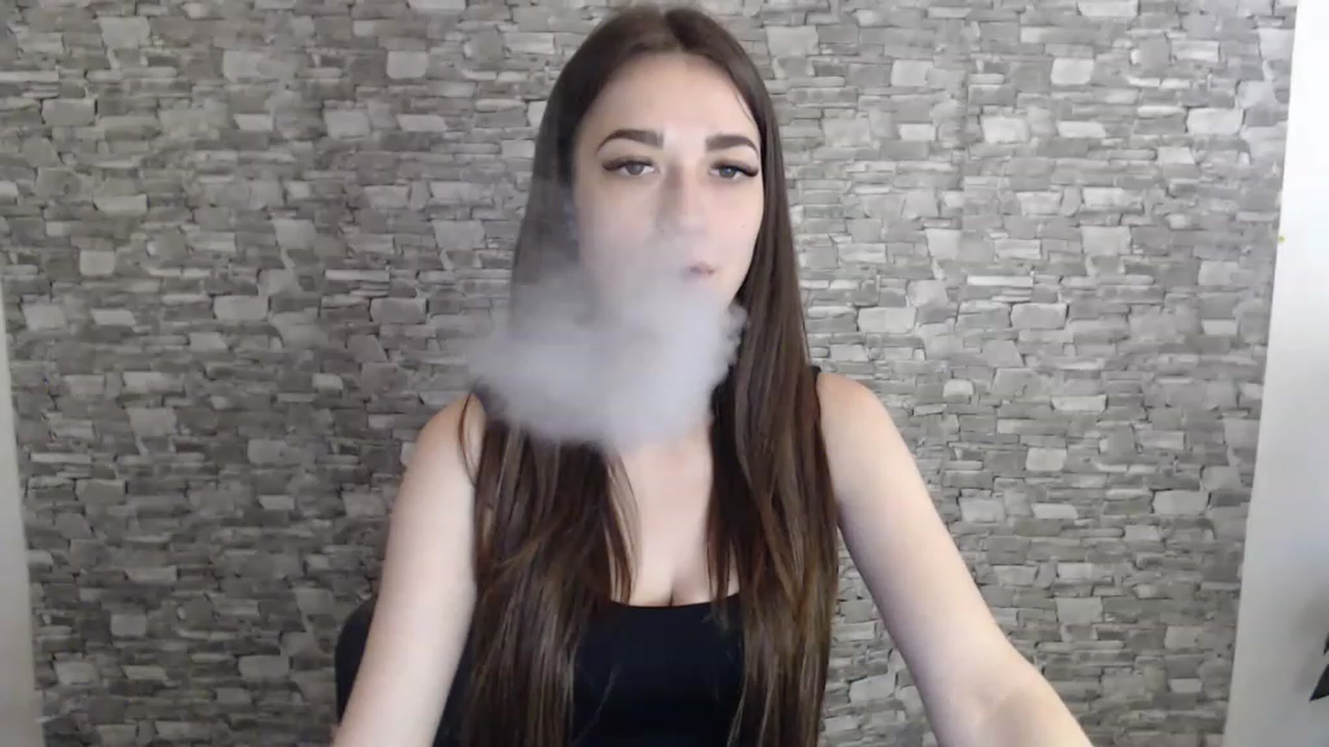 Gallery image thumbnail from Eva_Eldis's myfreecams stream on, 08/04/2023, 14:04 image 2 of 20