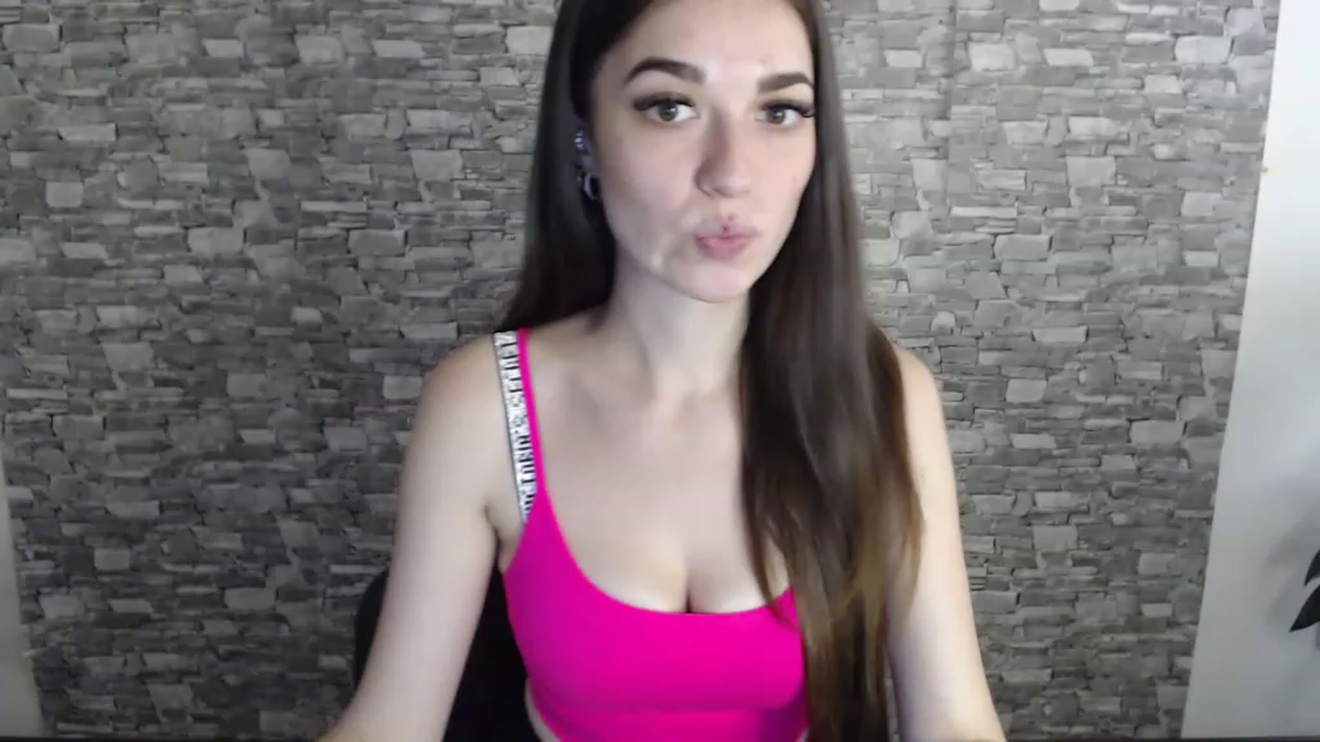 Gallery image thumbnail from Eva_Eldis's myfreecams stream on, 08/07/2023, 14:18 image 1 of 20