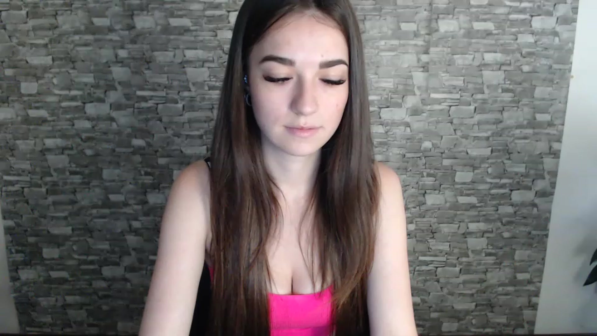 Gallery image thumbnail from Eva_Eldis's myfreecams stream on, 08/07/2023, 14:18 image 15 of 20
