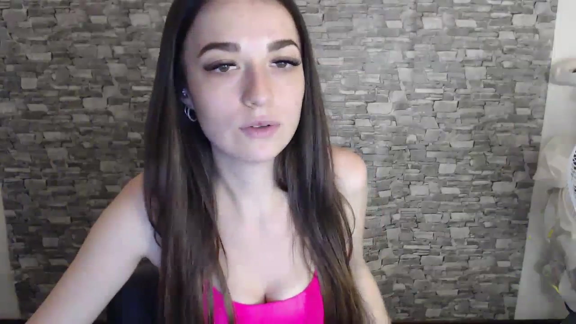 Gallery image thumbnail from Eva_Eldis's myfreecams stream on, 08/07/2023, 18:41 image 14 of 20