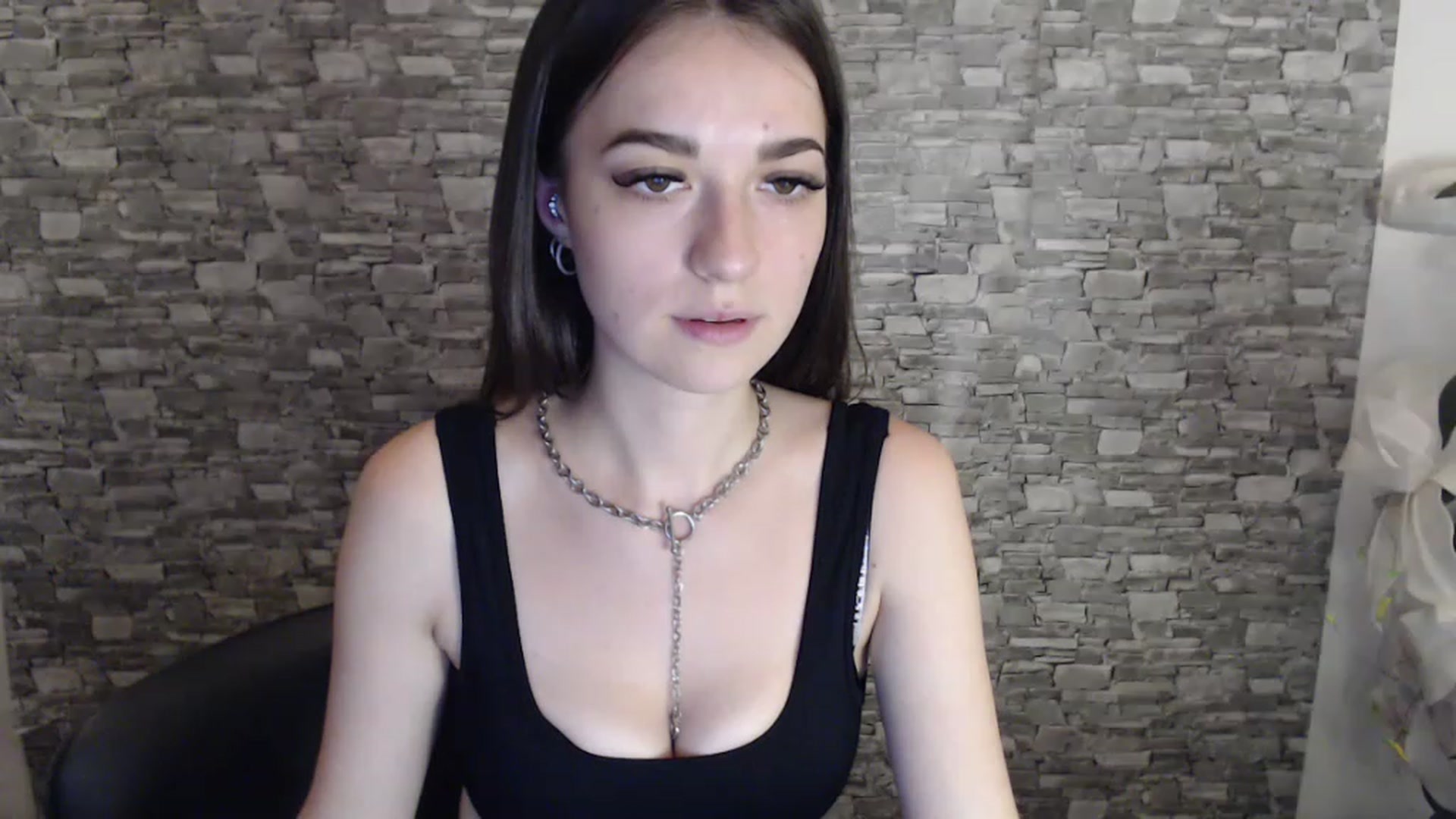 Gallery image thumbnail from Eva_Eldis's myfreecams stream on, 08/08/2023, 15:09 image 20 of 20