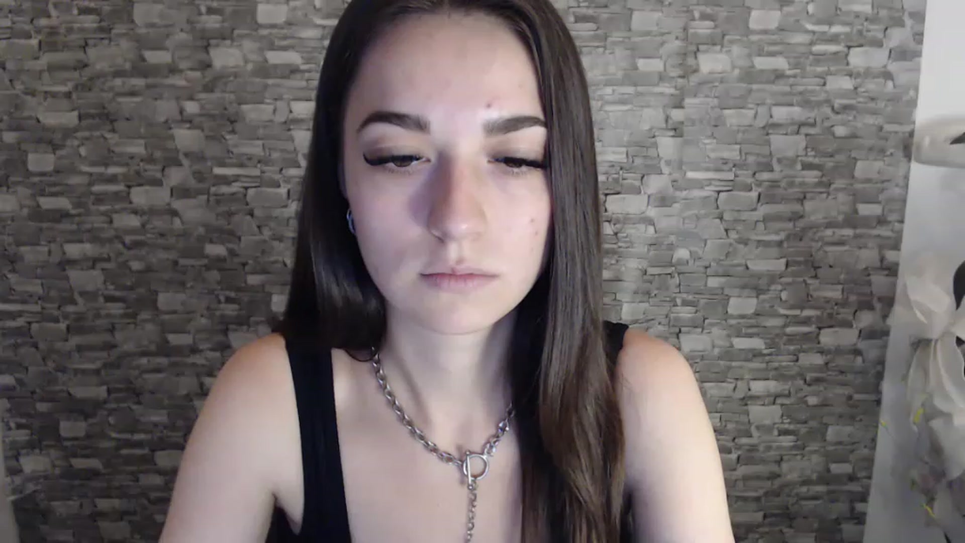 Gallery image thumbnail from Eva_Eldis's myfreecams stream on, 08/08/2023, 15:09 image 4 of 20