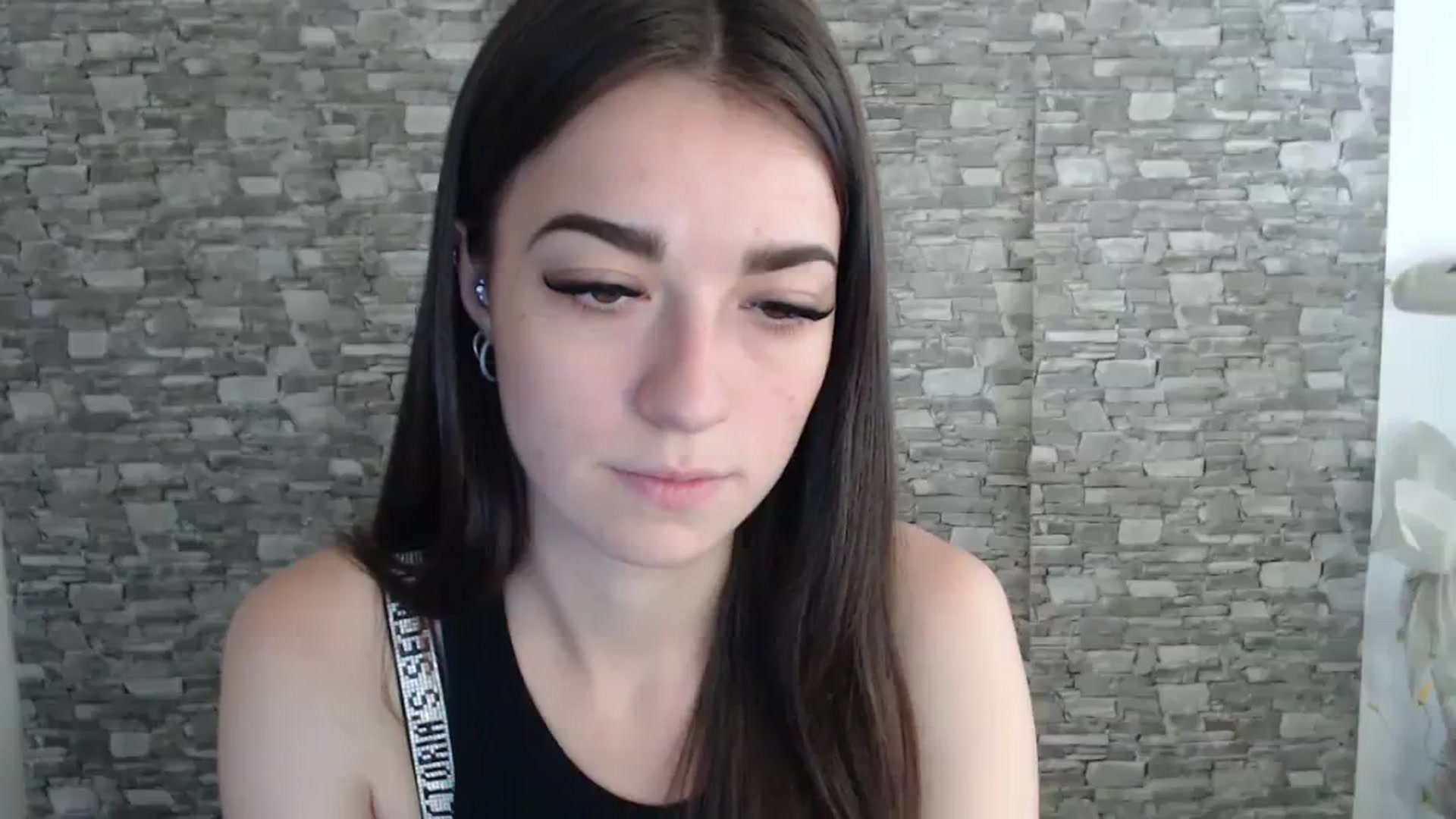 Gallery image thumbnail from Eva_Eldis's myfreecams stream on, 08/10/2023, 11:05 image 11 of 20