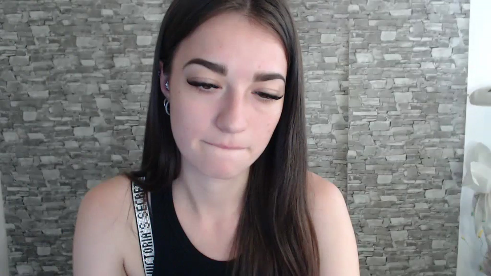 Gallery image thumbnail from Eva_Eldis's myfreecams stream on, 08/10/2023, 11:05 image 10 of 20