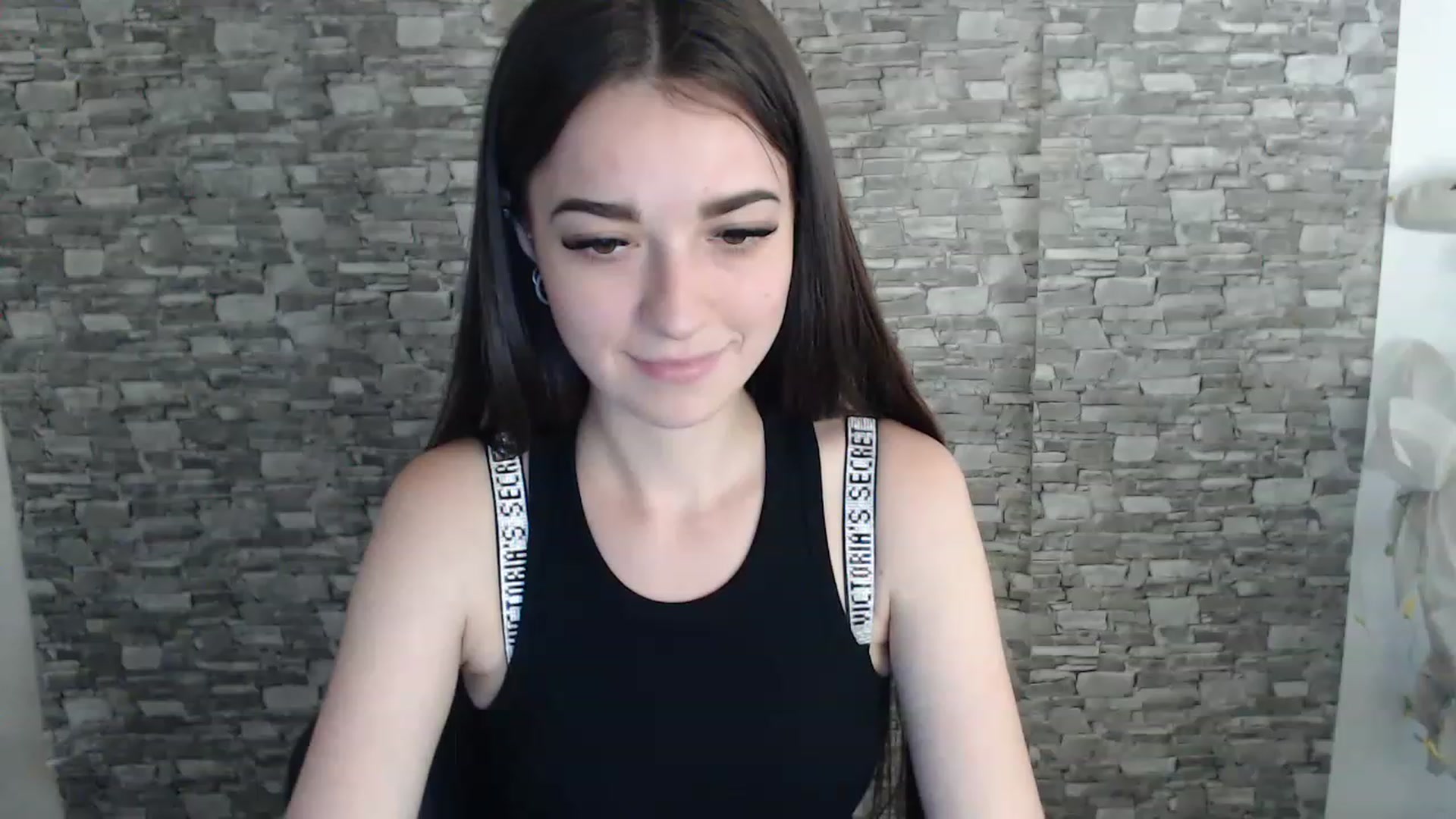 Gallery image thumbnail from Eva_Eldis's myfreecams stream on, 08/10/2023, 13:50 image 17 of 20