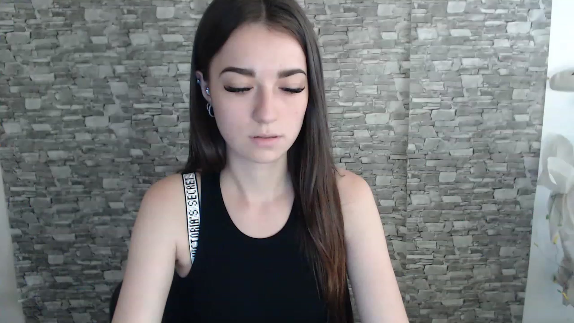 Gallery image thumbnail from Eva_Eldis's myfreecams stream on, 08/10/2023, 13:50 image 3 of 20