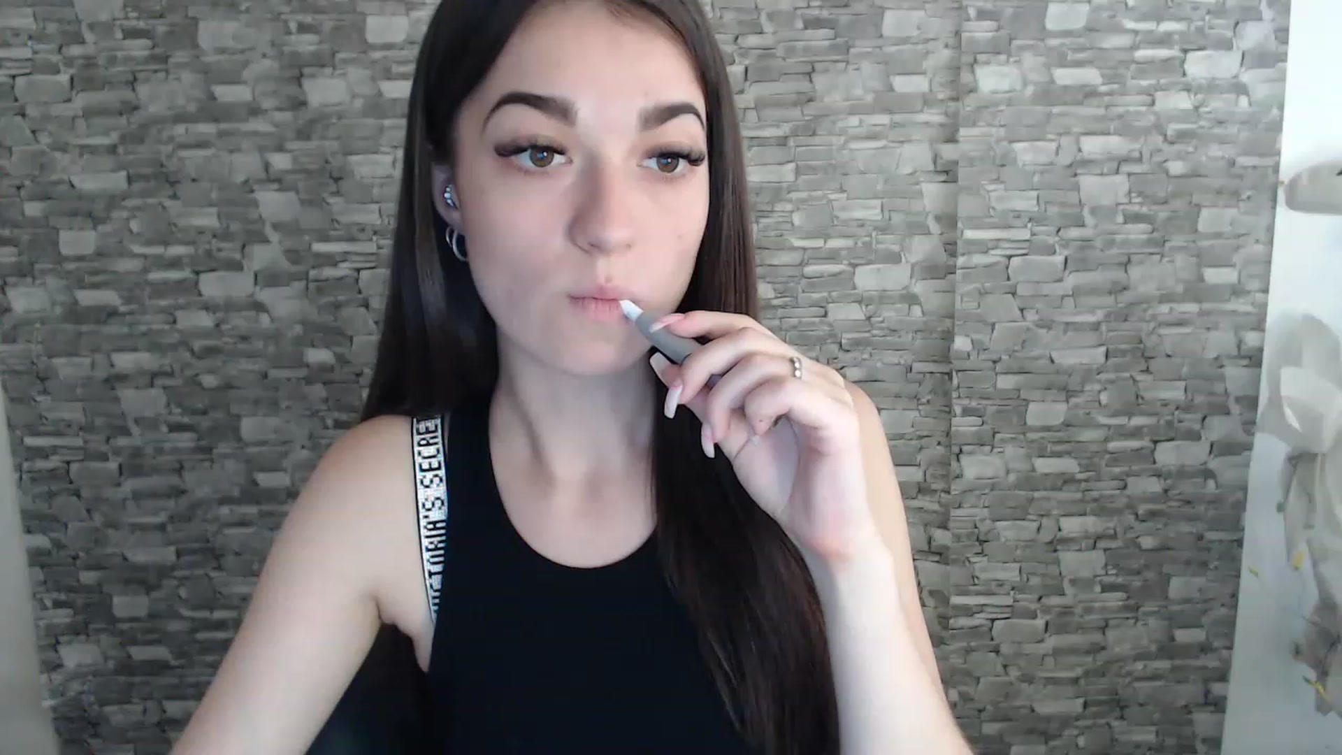 Gallery image thumbnail from Eva_Eldis's myfreecams stream on, 08/10/2023, 13:50 image 19 of 20