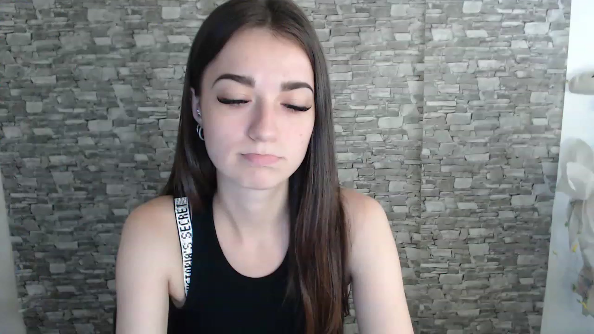 Gallery image thumbnail from Eva_Eldis's myfreecams stream on, 08/10/2023, 13:50 image 4 of 20