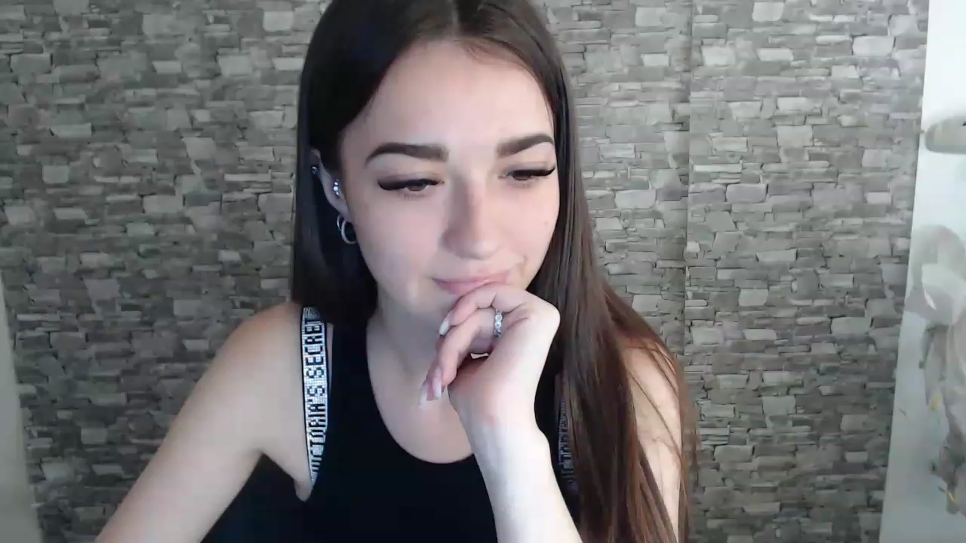 Gallery image thumbnail from Eva_Eldis's myfreecams stream on, 08/10/2023, 13:50 image 16 of 20