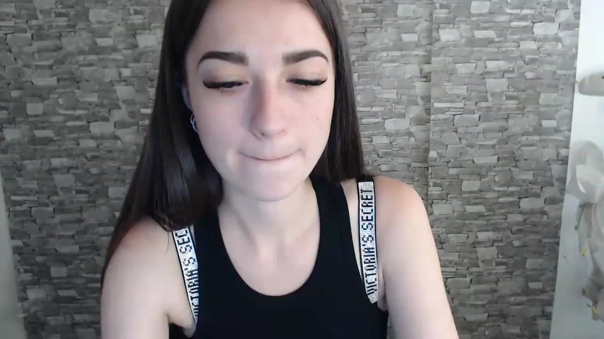 Gallery image thumbnail from Eva_Eldis's myfreecams stream on, 08/10/2023, 13:50 image 18 of 20