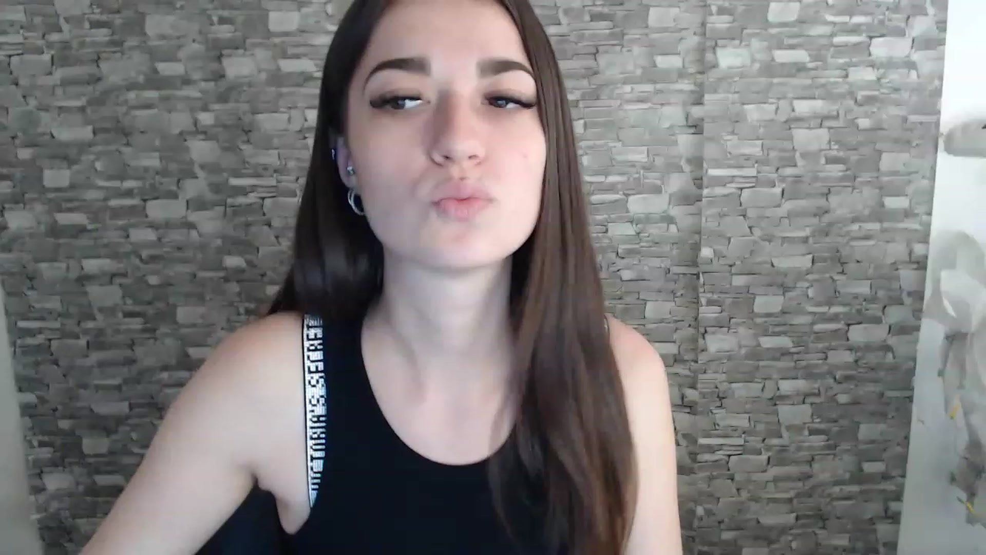 Gallery image thumbnail from Eva_Eldis's myfreecams stream on, 08/10/2023, 14:50 image 7 of 20