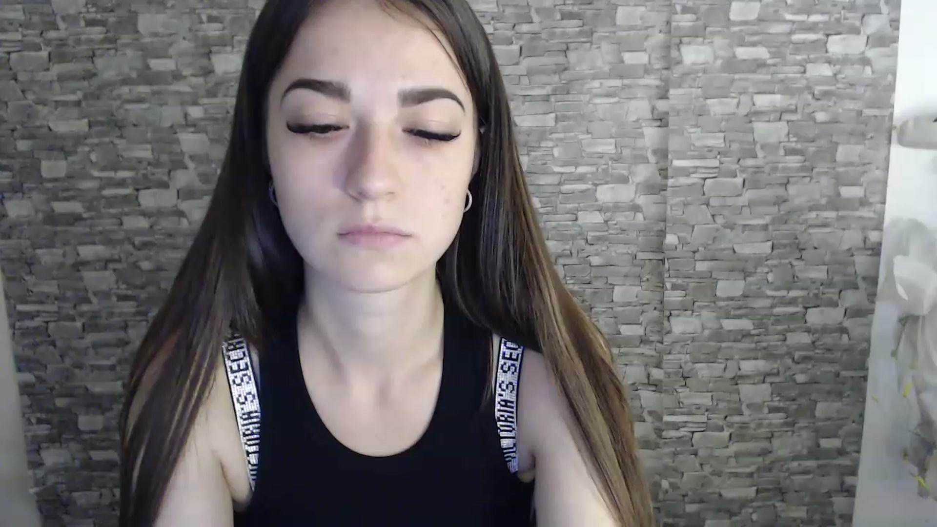 Gallery image thumbnail from Eva_Eldis's myfreecams stream on, 08/10/2023, 14:50 image 4 of 20