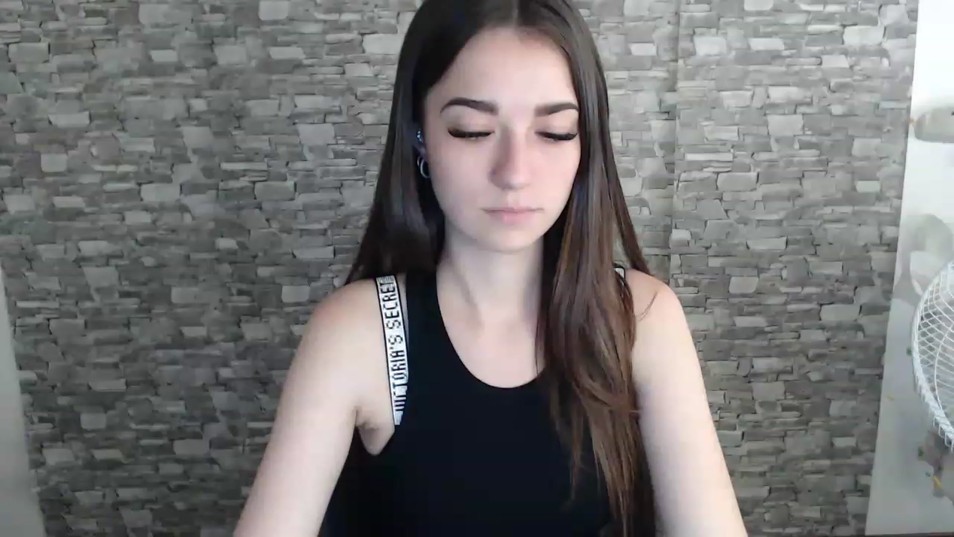 Gallery image thumbnail from Eva_Eldis's myfreecams stream on, 08/10/2023, 14:50 image 11 of 20