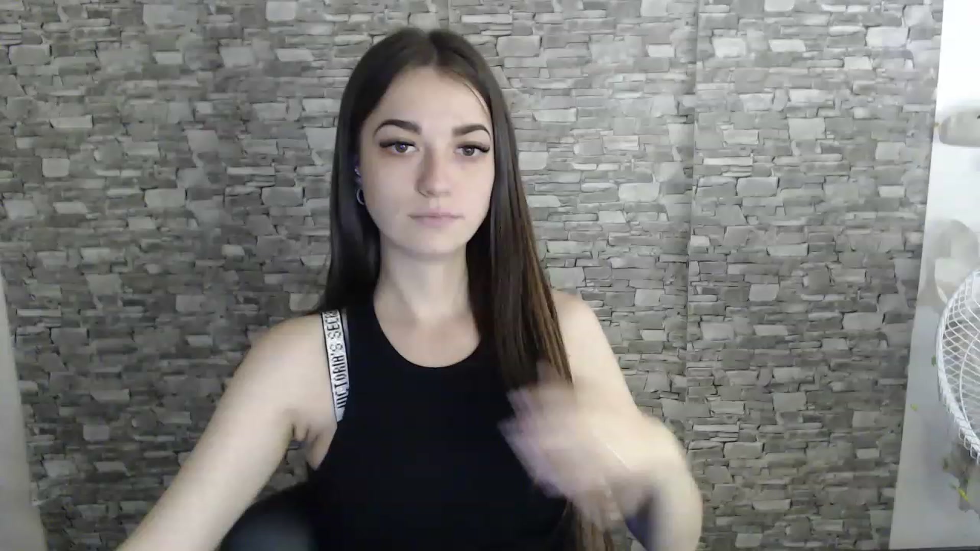 Gallery image thumbnail from Eva_Eldis's myfreecams stream on, 08/10/2023, 14:50 image 14 of 20