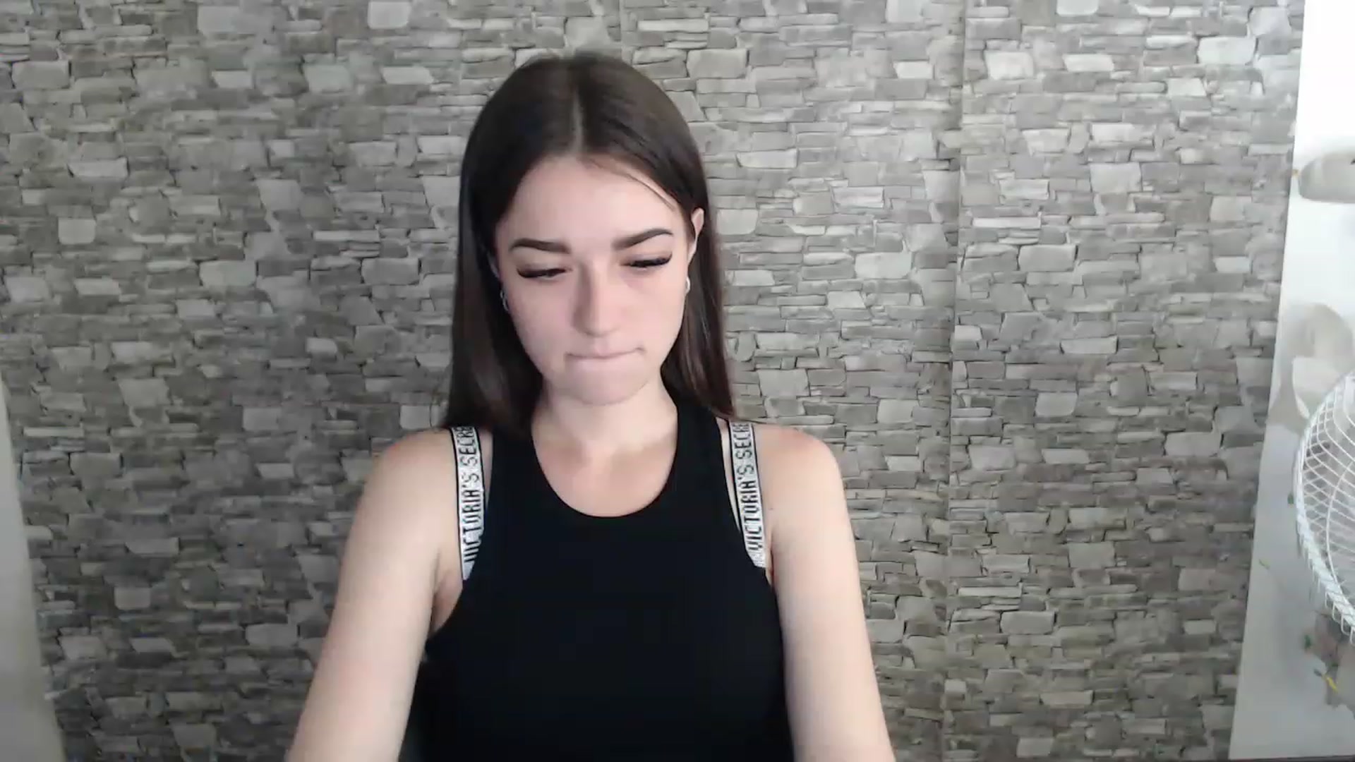 Gallery image thumbnail from Eva_Eldis's myfreecams stream on, 08/10/2023, 15:17 image 2 of 20