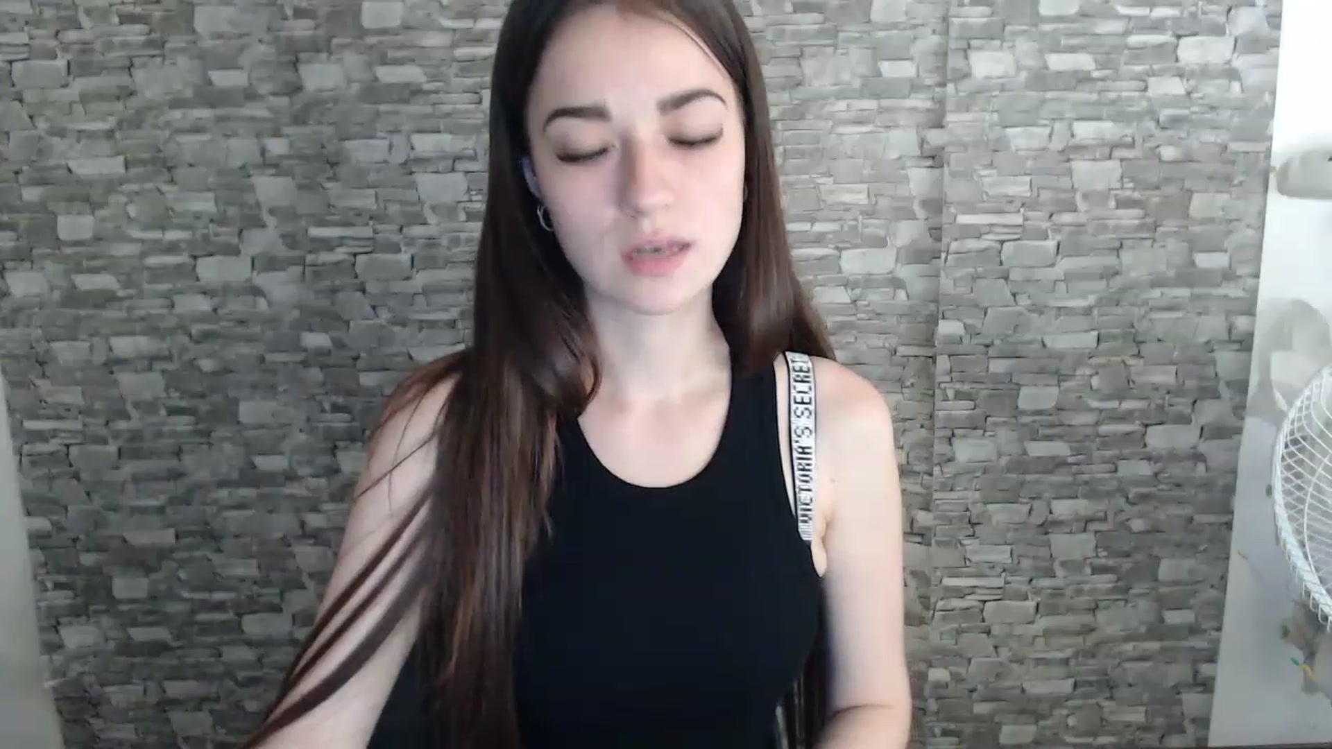 Gallery image thumbnail from Eva_Eldis's myfreecams stream on, 08/10/2023, 15:17 image 16 of 20