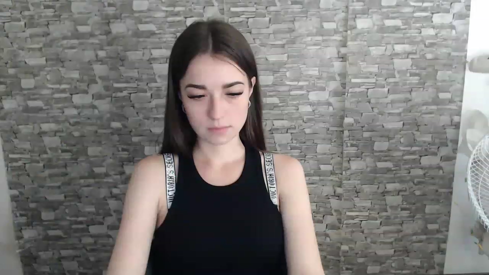 Gallery image thumbnail from Eva_Eldis's myfreecams stream on, 08/10/2023, 15:17 image 3 of 20