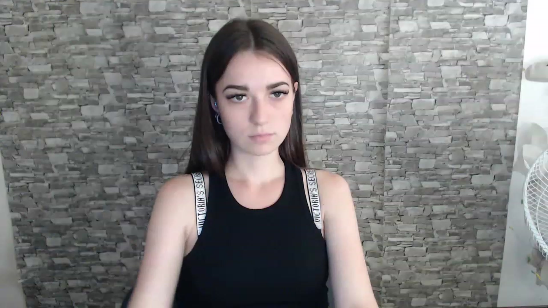 Gallery image thumbnail from Eva_Eldis's myfreecams stream on, 08/10/2023, 15:17 image 5 of 20