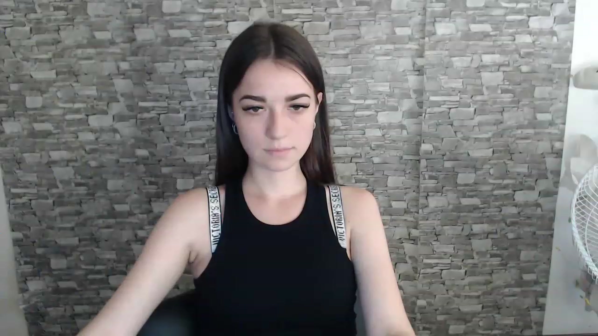 Gallery image thumbnail from Eva_Eldis's myfreecams stream on, 08/10/2023, 15:17 image 9 of 20