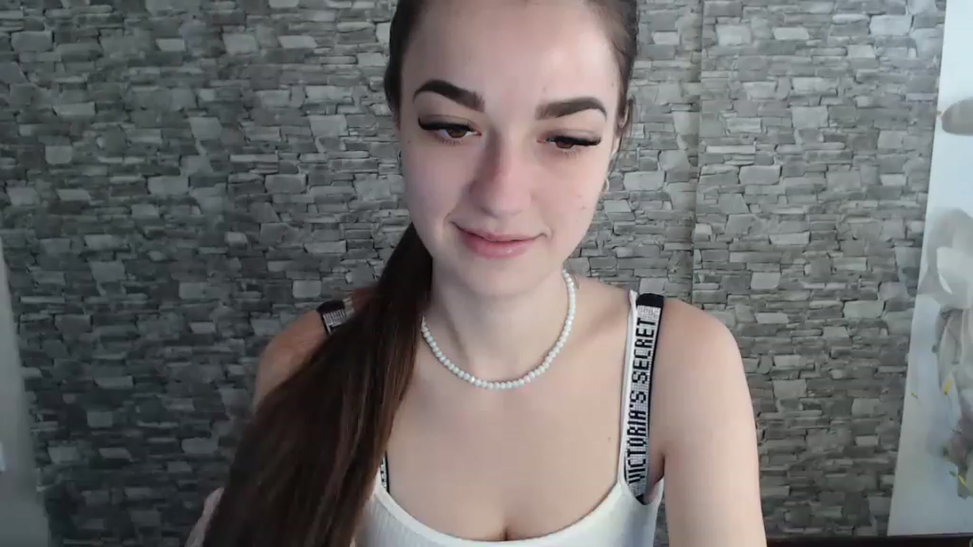 Gallery image thumbnail from Eva_Eldis's myfreecams stream on, 08/11/2023, 10:20 image 10 of 20