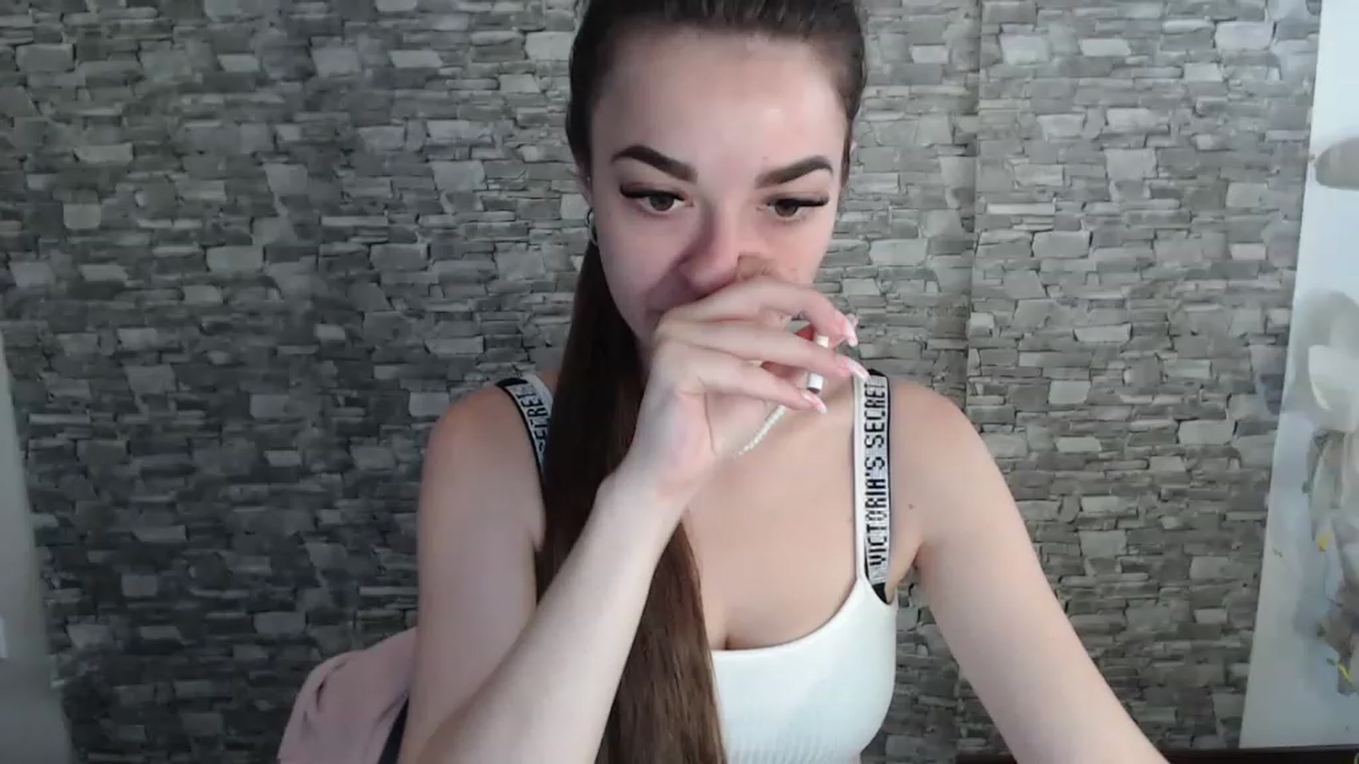 Gallery image thumbnail from Eva_Eldis's myfreecams stream on, 08/11/2023, 10:20 image 16 of 20